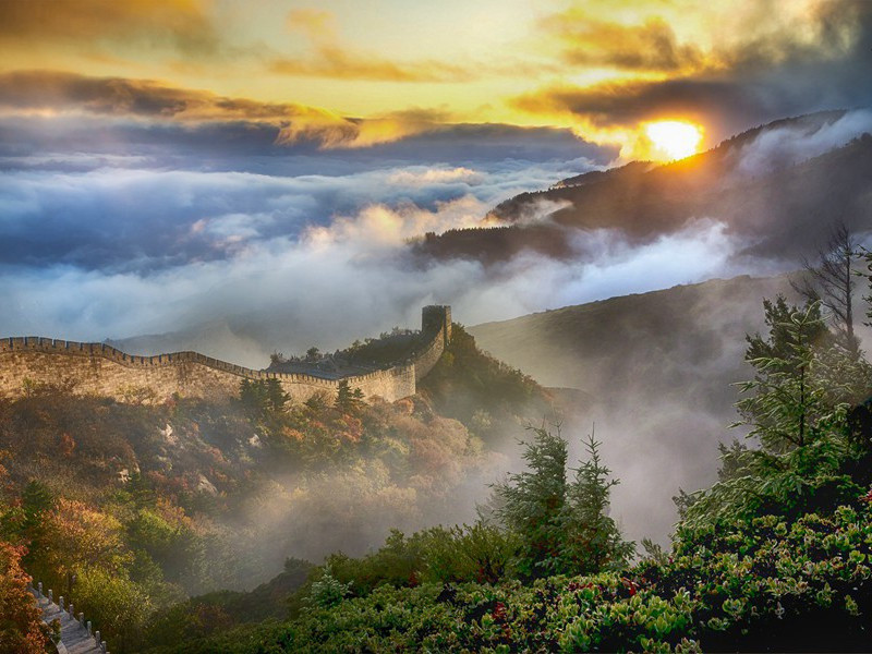 寄岳州贾司马六丈巴州严八使君两阁老五十韵