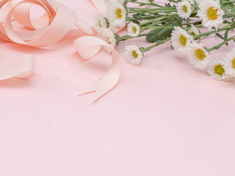 戏寄崔评事表侄苏五表弟韦大少府诸侄