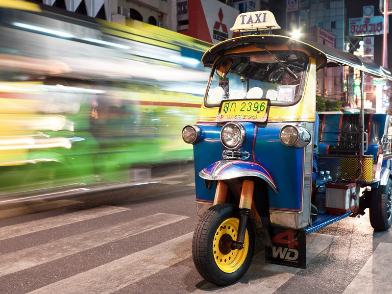 陪李七司马皂江上观造竹桥即日成往来之…简李公