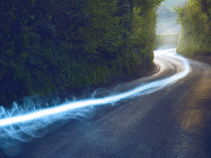 将适吴楚留别章使君留后兼幕府诸公得柳字