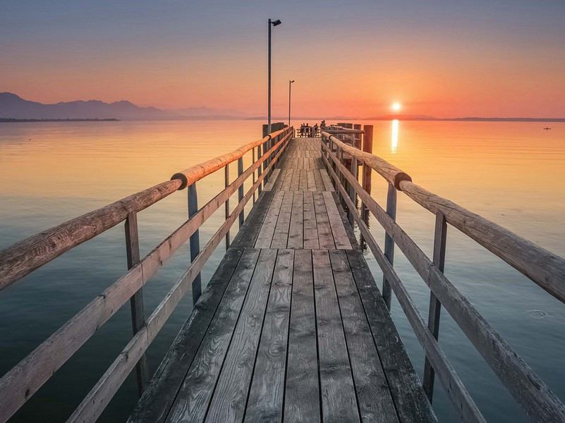 三绝句·前年渝州杀刺史