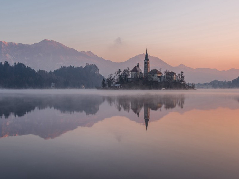 八哀诗·赠左仆射郑国公严公武