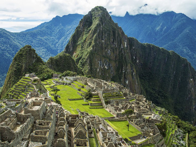 自瀼西荆扉且移居东屯茅屋四首